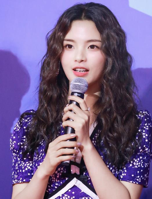 年龄最小的女明星,揭秘年龄最小的女明星风采